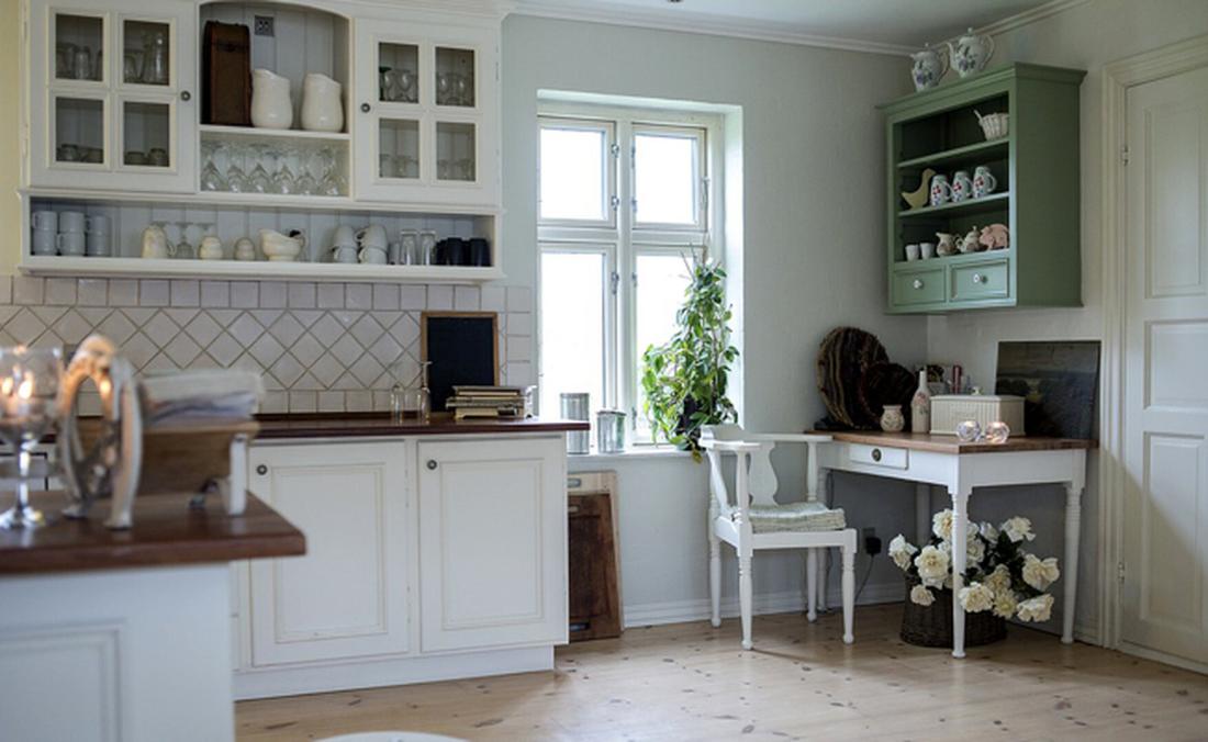 Relooking express : changer les poignées du meuble de cuisine